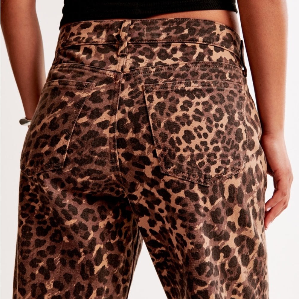 Abercrombie and Fitch low rise baggy jeans NWT - Picture 3 of 4